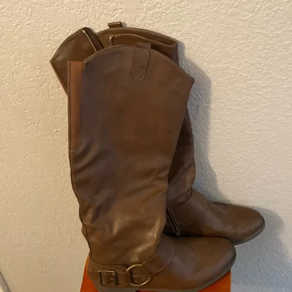 Unr8ed women’s boots - Picture 5 of 11